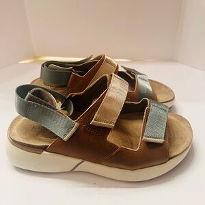 NEW NAOT women's odyssey sandal in arizona tan/latte brown/soft ivory sz 8/39